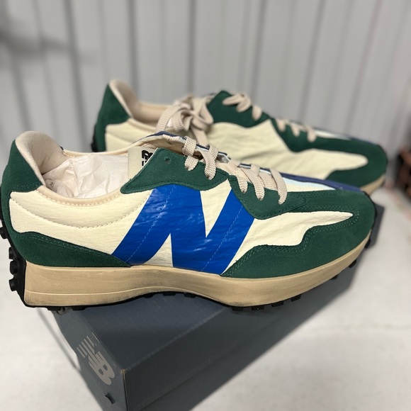 New Balance Shoes - 327 - NWT - 12 - Picture 7 of 12